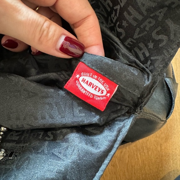 EUC Harveys Seatbelt Bag - Large Stella Tote - Black - Picture 11 of 12